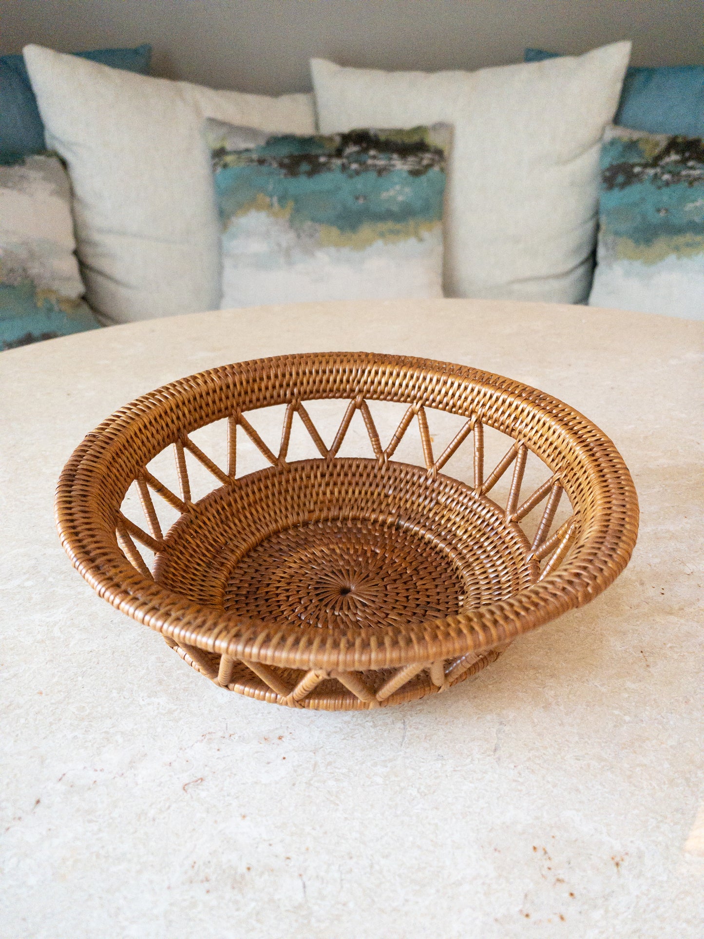 Isla Rattan Ate Bowl